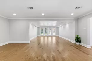 808 Chimney Rock Rd, Houston, TX 77056 - Photo 15