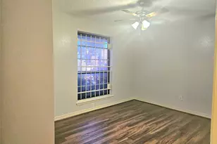 5853 Village Forest Ct, Houston, TX 77092 - Photo 27