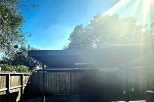 5853 Village Forest Ct, Houston, TX 77092 - Photo 37