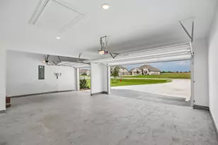 504 Cane Xing Lk Dr, Sealy, TX 77474 - Photo 29