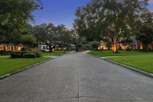 11407 Holidan Way, Hedwig Village, TX 77024 - Photo 7