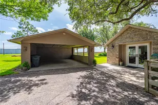 8711 Co Rd 403, El Campo, TX 77437 - Photo 35