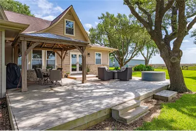 8711 County Road 403, El Campo, TX 77437 - Photo 9