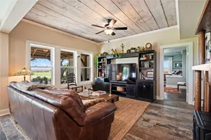 8711 Co Rd 403, El Campo, TX 77437 - Photo 13