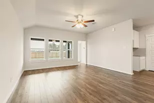 11881 Stratosphere St, Conroe, TX 77303 - Photo 9