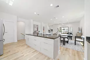 11936 N Hoa Sen Cir, Houston, TX 77072 - Photo 7