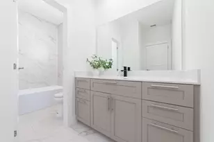 11936 N Hoa Sen Cir, Houston, TX 77072 - Photo 17