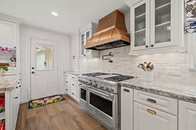 14443 Twisted Oak Lane, Houston, TX 77079 - Photo 23