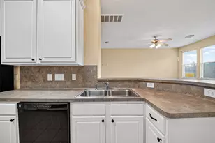6303 Dawson Creek Dr, Pasadena, TX 77503 - Photo 17