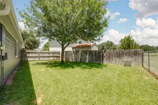 2701 Lynnwood Ct, Bryan, TX 77807 - Photo 43