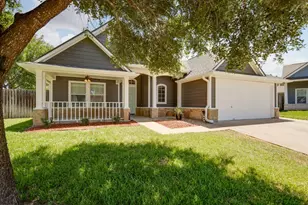 2701 Lynnwood Ct, Bryan, TX 77807 - Photo 3