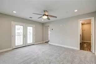 3060 Noble St, Houston, TX 77026 - Photo 33