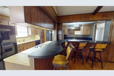 413 Elm Drive, Ganado, TX 77962 - Photo 9