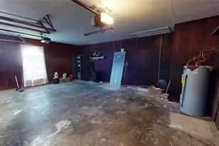 413 Elm Dr, Ganado, TX 77962 - Photo 25