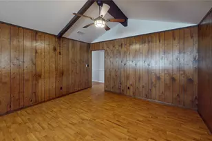 413 Elm Dr, Ganado, TX 77962 - Photo 7