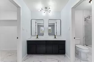 10531 Spanish Grant Dr, Sugar Land, TX 77498 - Photo 17