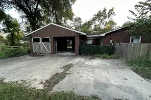 463 W Taylor Lk Cir, Livingston, TX 77351 - Photo 3