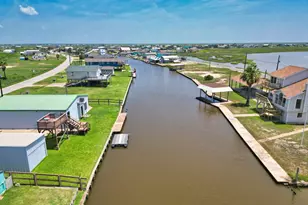 255 County Rd 209, Sargent, TX 77414 - Photo 37