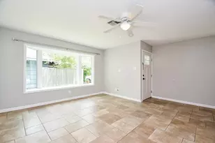 9614 Larston St, Houston, TX 77055 - Photo 5