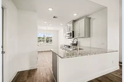 29 Greenbriar Loop, Angleton, TX 77515 - Photo 13