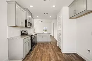 29 Greenbriar Loop, Angleton, TX 77515 - Photo 15