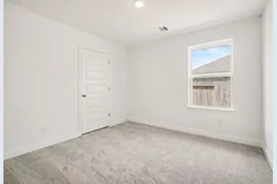 29 Greenbriar Loop, Angleton, TX 77515 - Photo 7