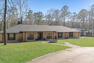 233 Pebble Creek, Livingston, TX 77351 - Photo 3