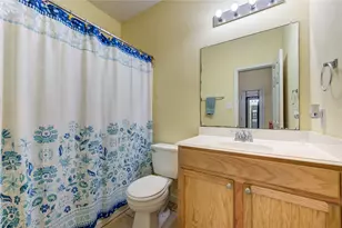6726 Hampden Point Ct, Houston, TX 77040 - Photo 17