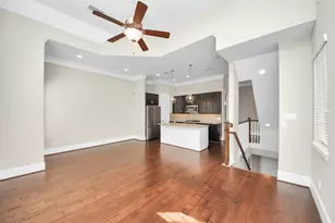 8306 Ginger Oak St, Houston, TX 77055 - Photo 17