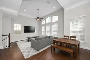 8306 Ginger Oak St, Houston, TX 77055 - Photo 15