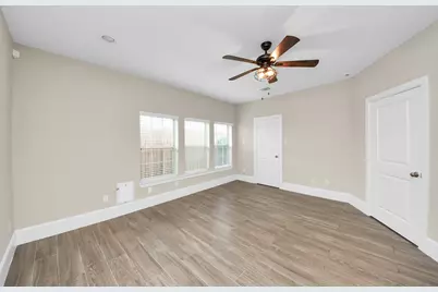 8306 Ginger Oak Street, Houston, TX 77055 - Photo 19