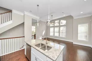 8306 Ginger Oak St, Houston, TX 77055 - Photo 5