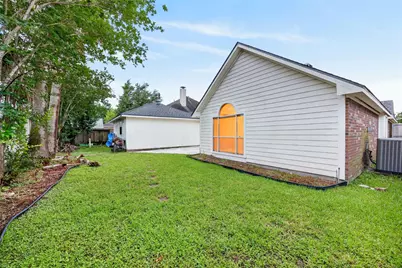 9910 Ripple Lake Drive, Houston, TX 77065 - Photo 37