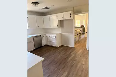 206 Mulberry, Hallettsville, TX 77964 - Photo 7