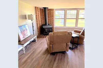 206 Mulberry, Hallettsville, TX 77964 - Photo 5