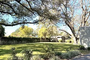 206 Mulberry, Hallettsville, TX 77964 - Photo 15