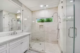 2007 Brimberry St, Houston, TX 77018 - Photo 17
