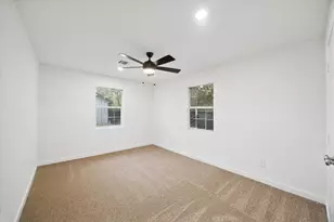 6415 Upshaw Dr, Houston, TX 77396 - Photo 17