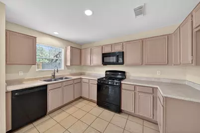 2530 Chestnut Mills Road, Houston, TX 77067 - Photo 13