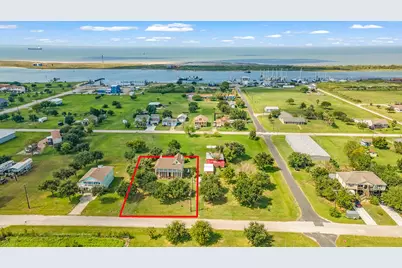 813 Nelson Avenue, Port Bolivar, TX 77650 - Photo 39