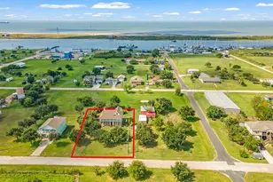 813 Nelson Ave, Port Bolivar, TX 77650 - Photo 39