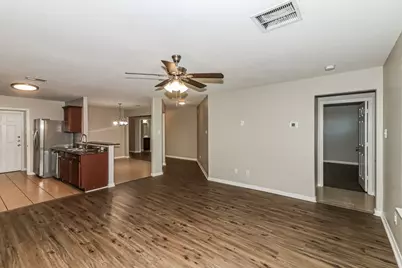 2131 Golden Topaz Drive, Rosharon, TX 77583 - Photo 5