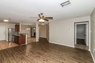 2131 Golden Topaz Dr, Rosharon, TX 77583 - Photo 5