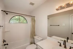 611 Park Ln, Friendswood, TX 77546 - Photo 27