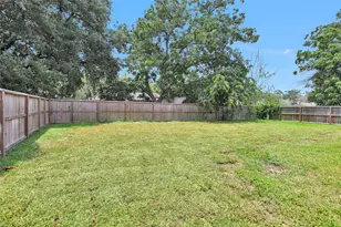 6322 King Post Dr, Houston, TX 77088 - Photo 29