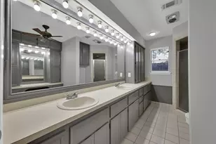 27121 Wells Ln, Oak Ridge North, TX 77385 - Photo 17