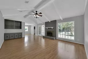 27121 Wells Ln, Oak Ridge North, TX 77385 - Photo 13