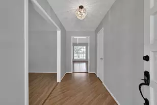 27121 Wells Ln, Oak Ridge North, TX 77385 - Photo 3