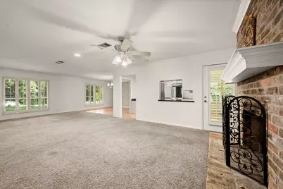 108 Hereford Drive, Conroe, TX 77304 - Photo 7