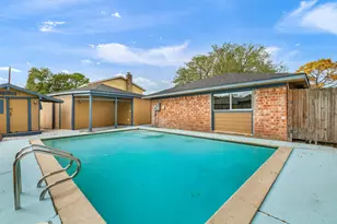 9806 Sagebark Dr, Houston, TX 77089 - Photo 29